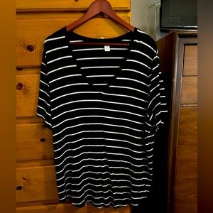 Old Navy XXL T-Shirt
